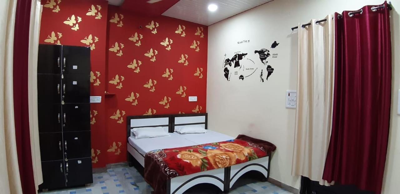 Blue Eye Backpackers Hostelアムリトサル エクステリア 写真